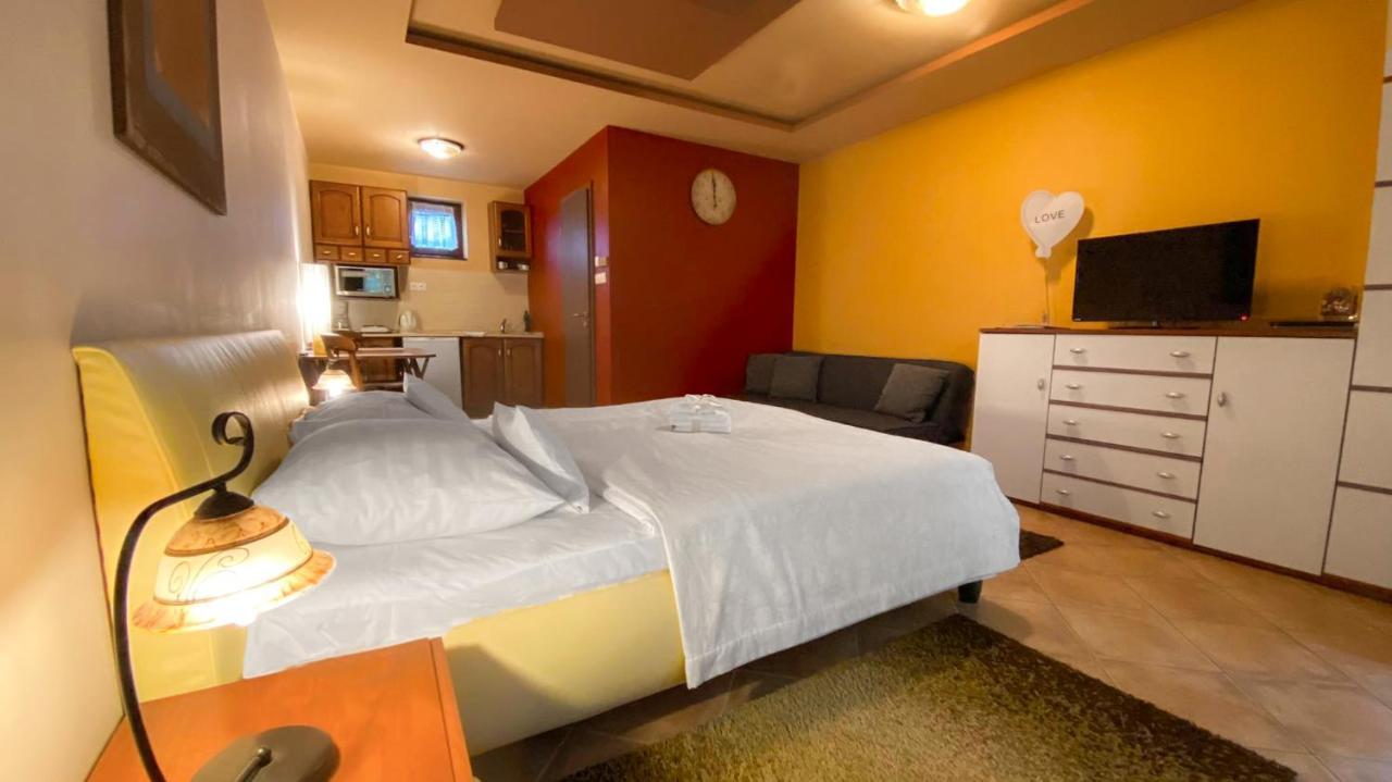 Bajor Panzio Buek-Buekfuerdo, Adults Friendly 12 Plus المظهر الخارجي الصورة