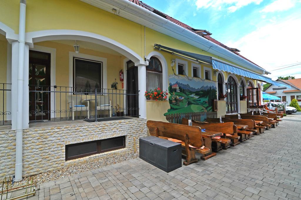 Bajor Panzio Buek-Buekfuerdo, Adults Friendly 12 Plus المظهر الخارجي الصورة