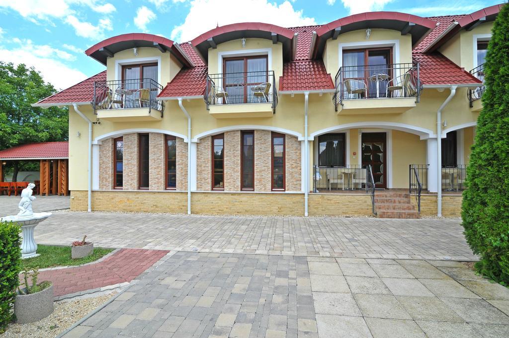 Bajor Panzio Buek-Buekfuerdo, Adults Friendly 12 Plus المظهر الخارجي الصورة