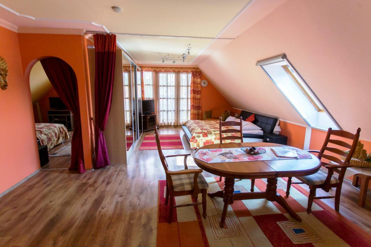 Bajor Panzio Buek-Buekfuerdo, Adults Friendly 12 Plus المظهر الخارجي الصورة